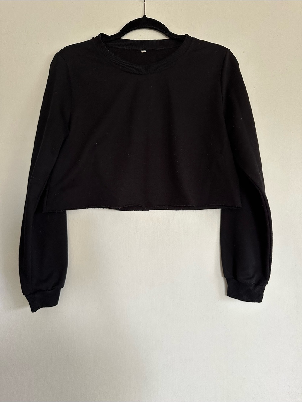 Black Cropped Long-Sleeve Sweatshirt - Women